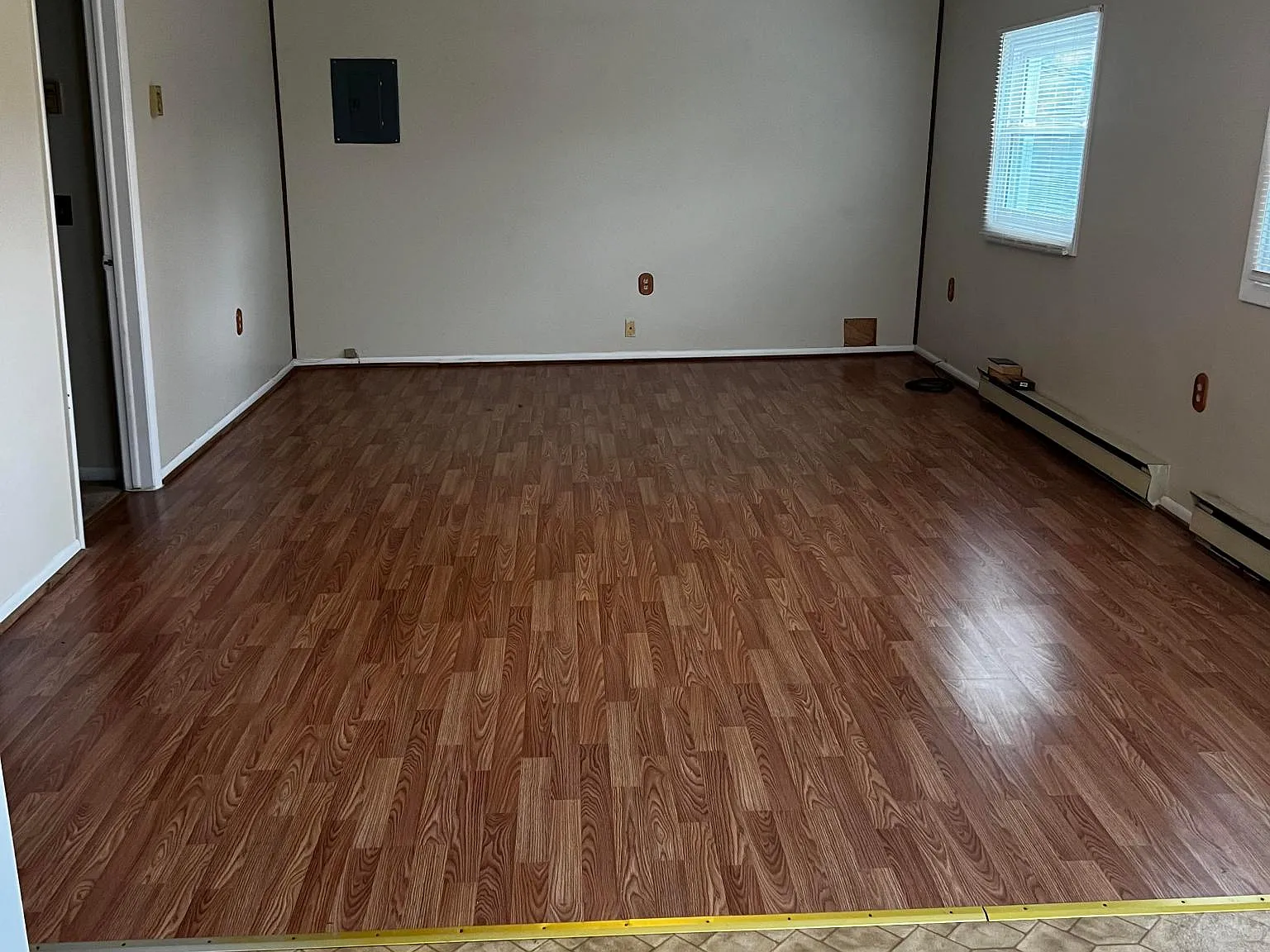 2 bed, 750 sqft, $950 — Photo 2