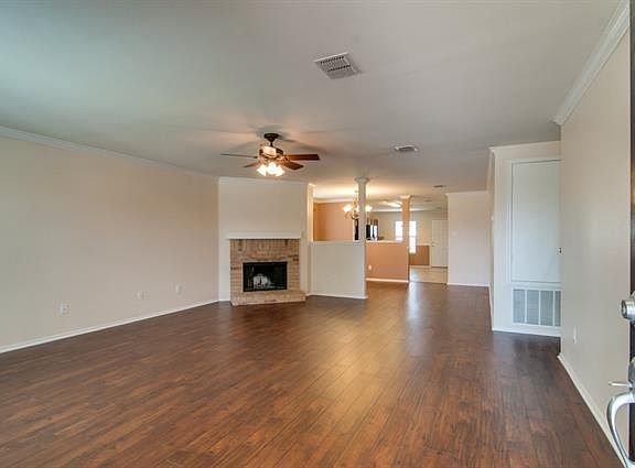 2nd image of 316 Briaroaks Dr