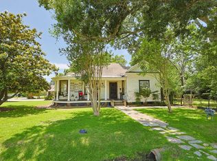 212 S Pine St, Tomball, TX 77375