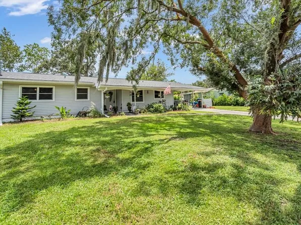 2328 Waterfall Dr, Spring Hill, FL 34608