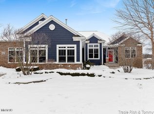 11275 Killarney Dr, Stanwood, MI 49346