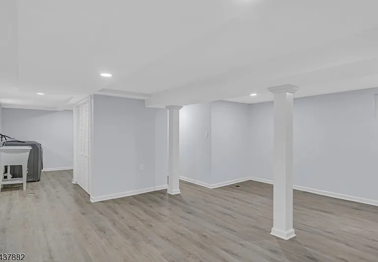 2617 Grasselli Ave — Photo 11