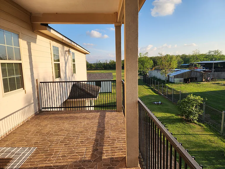 811 Lawson Rd #4 — Photo 8