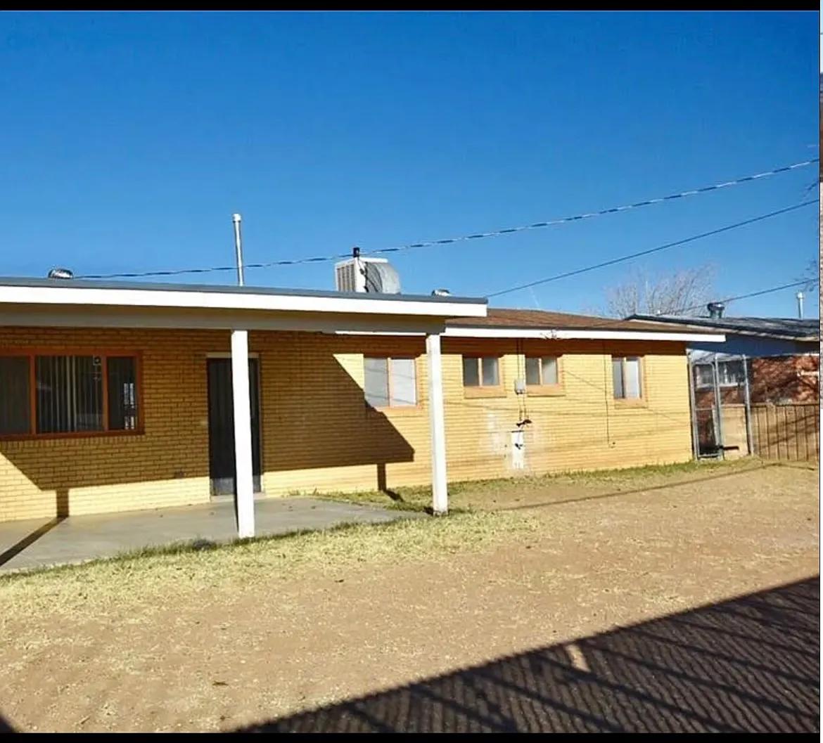 3 bed, 1230 sqft, $1,425 — Photo 4