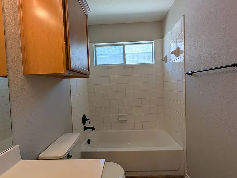 2937 Post Oak Cir — Photo 28