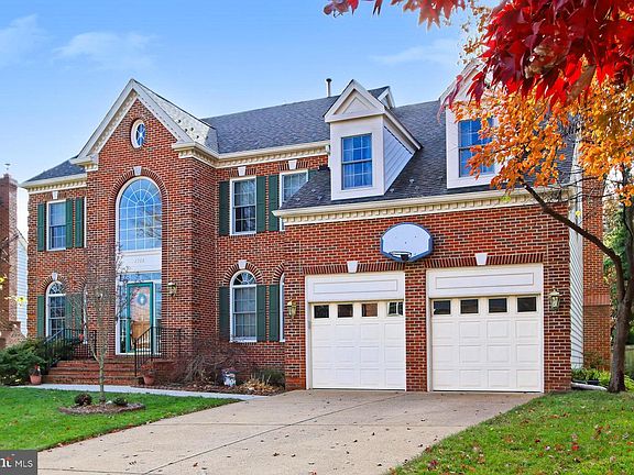 3rd image of 2308 Colonel Lindsay Ct
