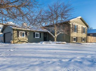 5302 16th Ave, Moline, IL 61265