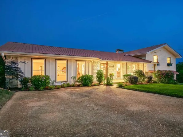 27 Graham Rd, Dallas, GA 30132