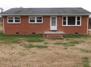 42 Clifton Pond Rd, Louisburg, NC 27549