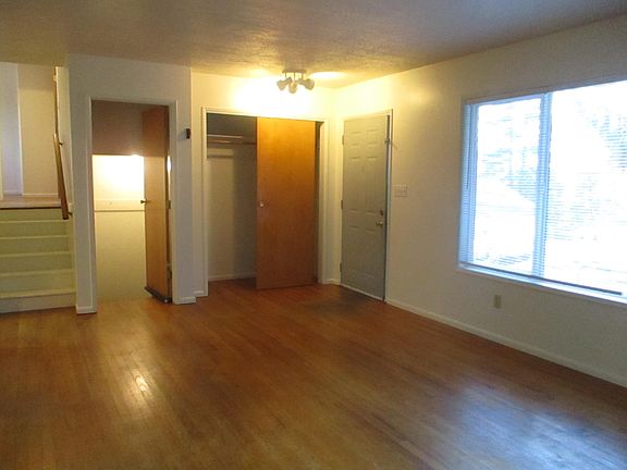 3rd image of 504 N 16th Ave