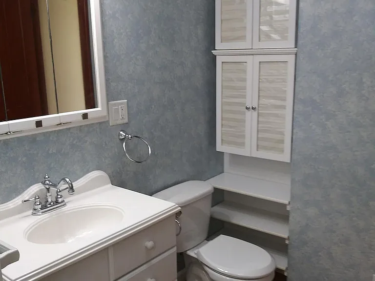 1711 E Thomas Ave — Photo 32