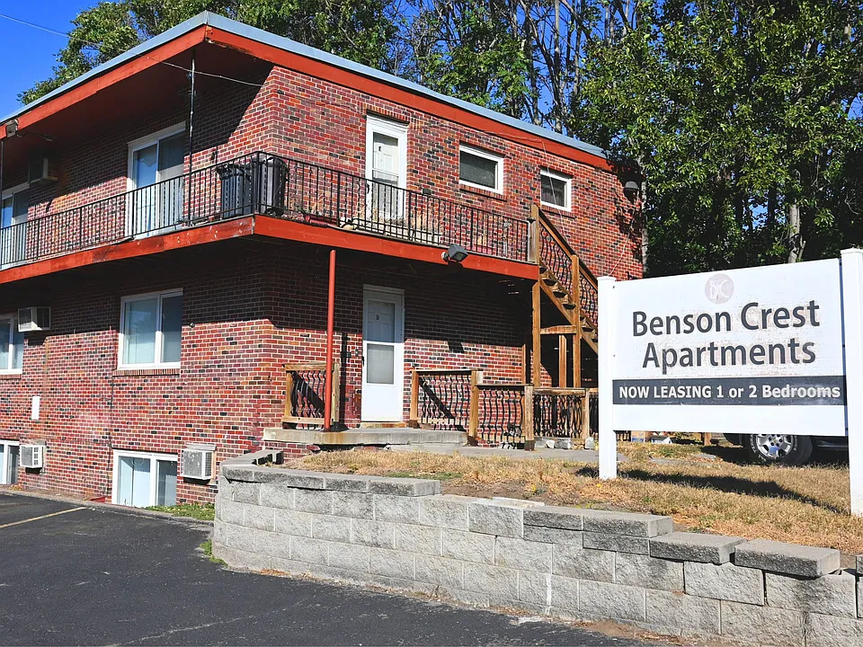 Benson Crest Apartments