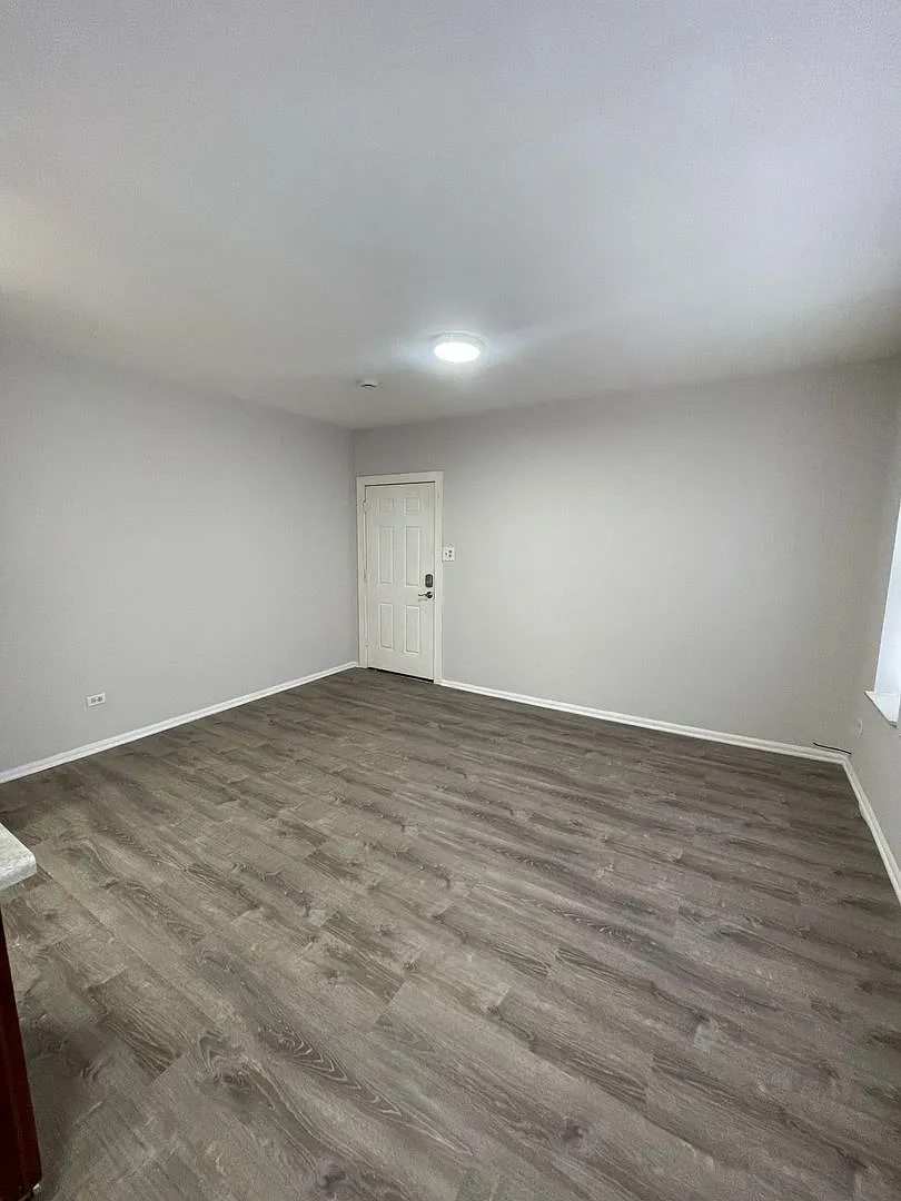 6243Ashl — Photo 3