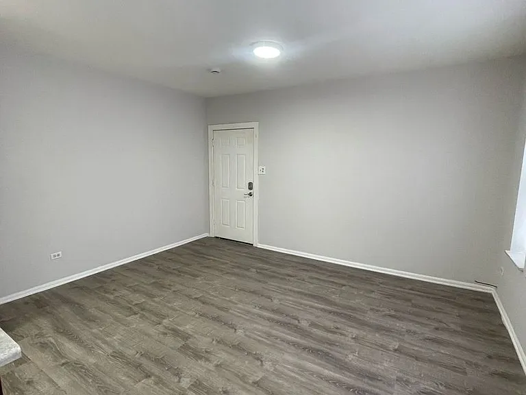 6243 S Ashland Ave — Photo 12