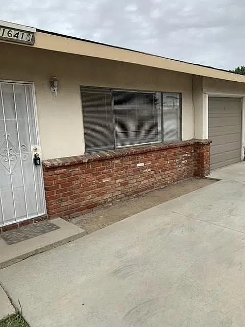16418 California Ave