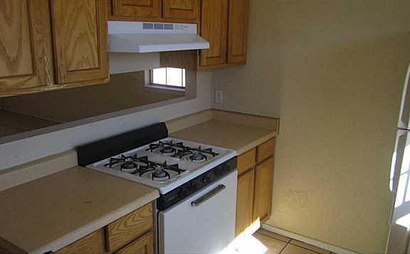 4th image of 12059 Abigail St