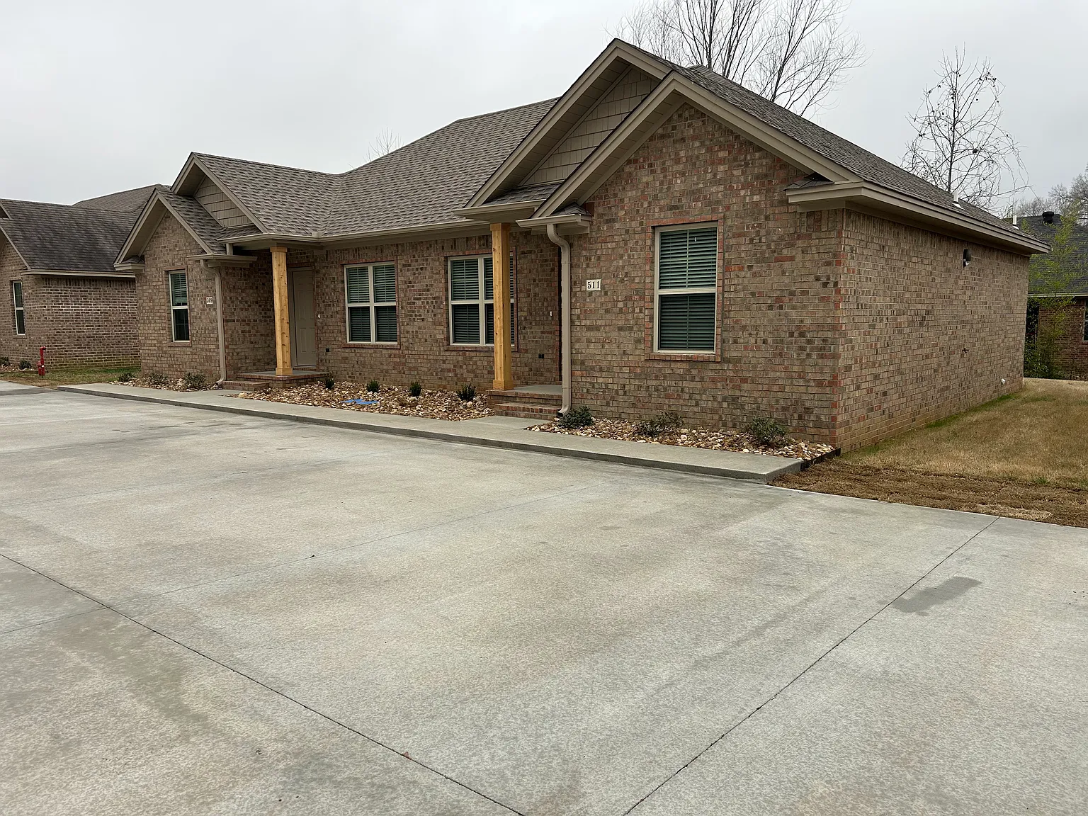 2 bed, 1000 sqft, $1,000 — Photo 1