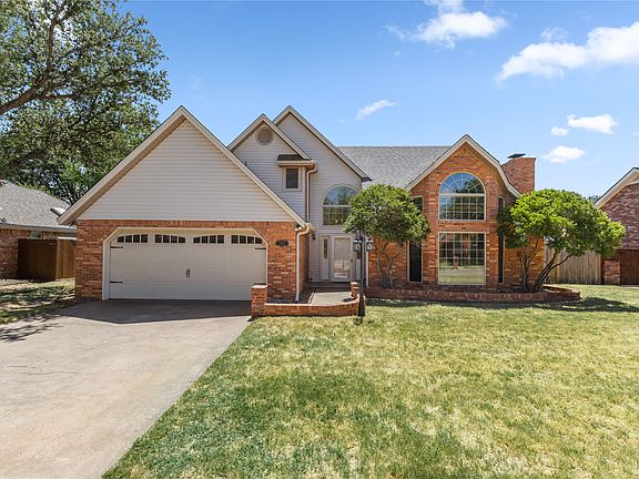 2nd image of 817 Arapaho Dr