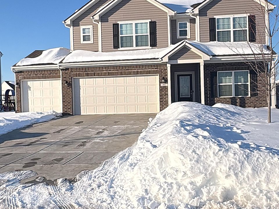1st image of 892 Capricorn Dr