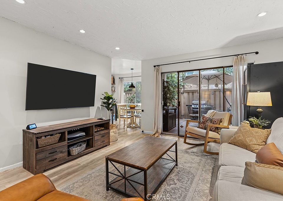 1st image of 1010 Palm Ave APT 108