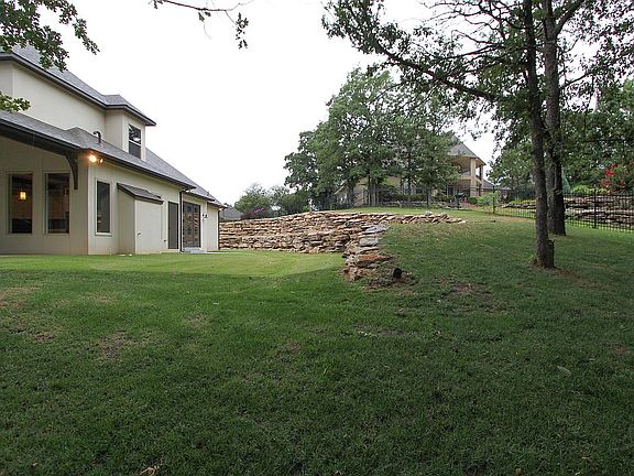 Gorgeous South Tulsa lot