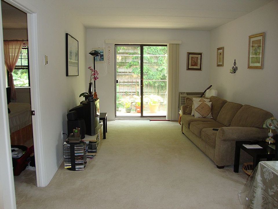1st image of 6721 242nd St