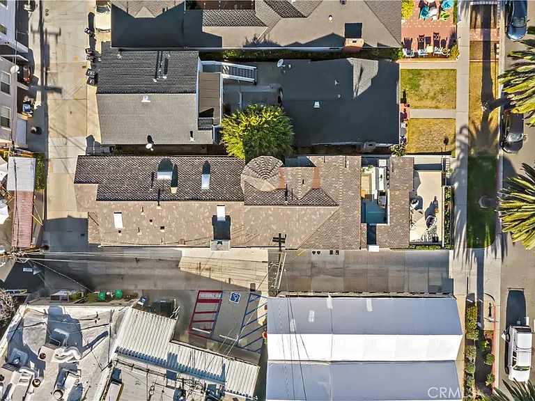 415 Marguerite Ave — Photo 63