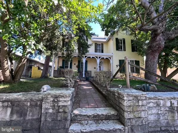 141 Lincoln Way W, Chambersburg, PA 17201