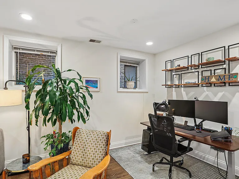 2212 N Sedgwick St #1 — Photo 8