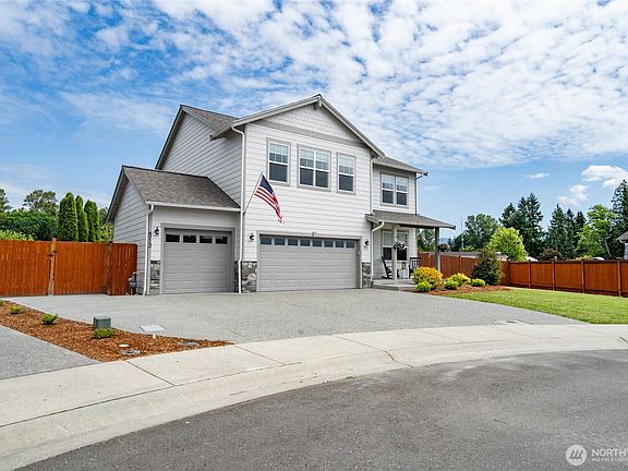 2nd image of 513 Wellington Place
