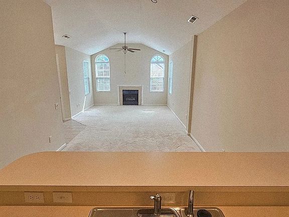 5th image of 1307 Bridgewater Way N