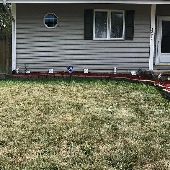 2425 W Florian Ct — Photo 3