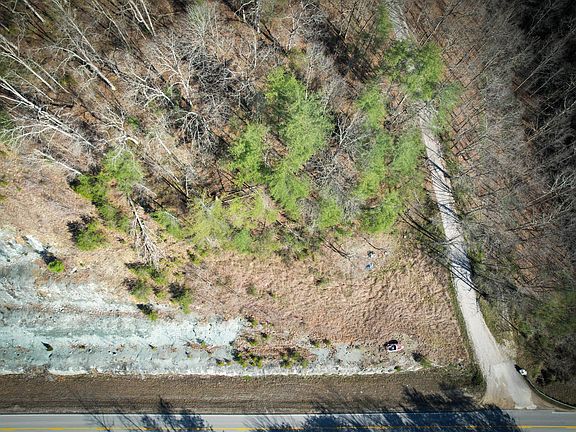 5th image of 1 Running Ridge Rd