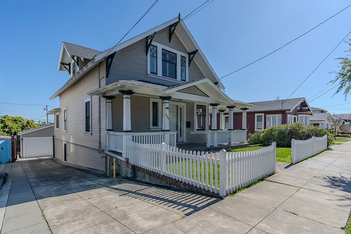 Building Photo - 364 Cypress Ave