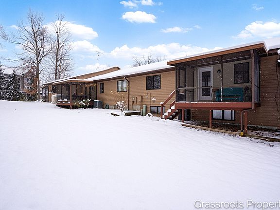 4th image of 8575 Elkwood Dr SW