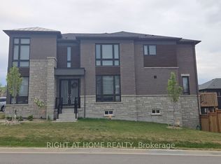 2 Periwinkle Rd, Springwater, ON L9X2E2