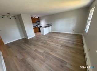 239 Old Farms Road #16D, Avon, CT 06001
