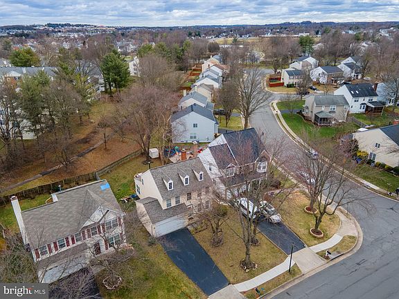 3rd image of 722 Catoctin Cir NE