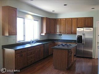 4th image of 3212 Hollyhock Dr