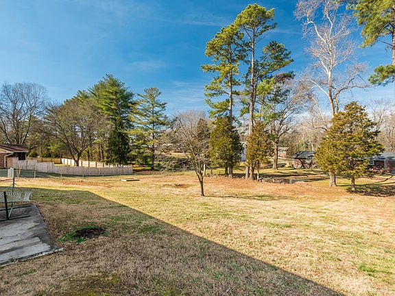 3rd image of 8109 Bennington Dr