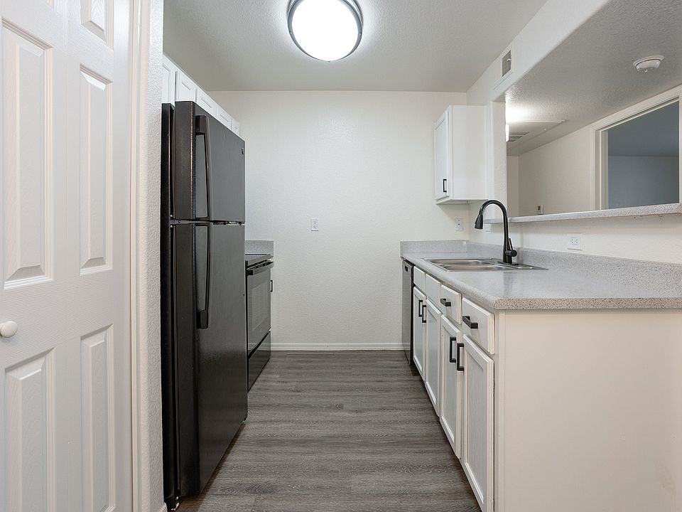 Marana Apartments
