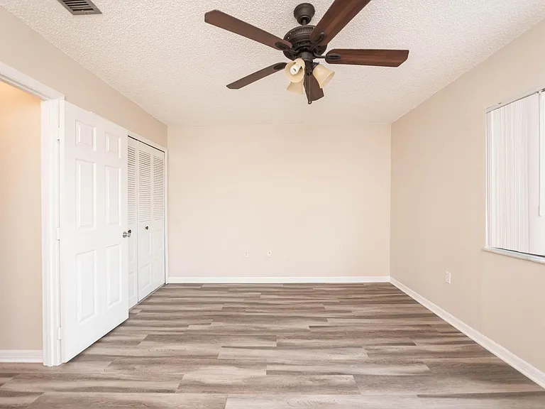 47 Bogart Pl — Photo 16