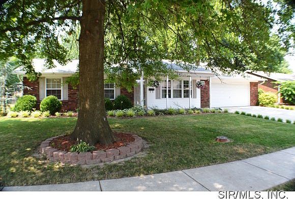 1st image of 701 N Lincoln Ave