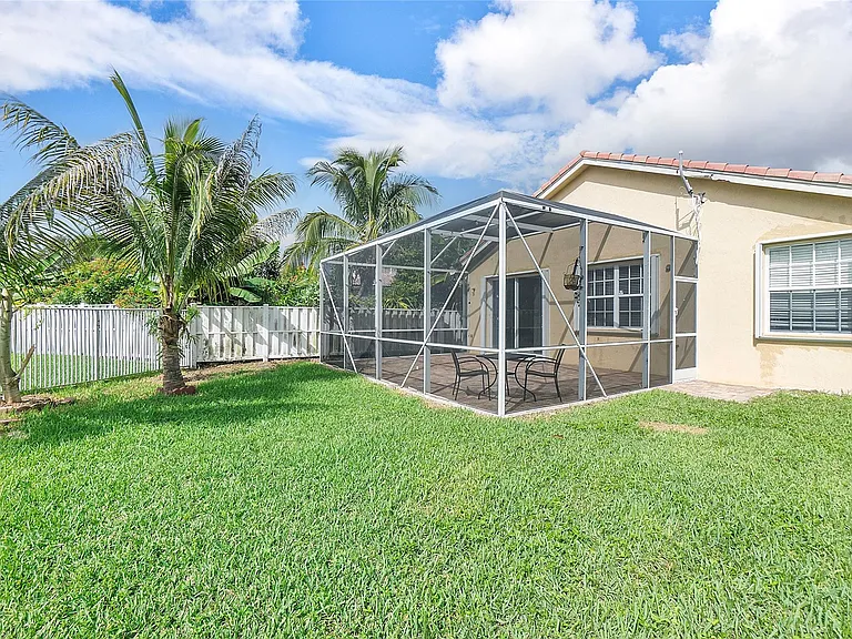 5385 NW 124th Way — Photo 16