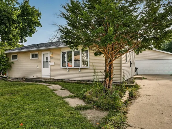 2514 23rd Ave NW, Rochester, MN 55901