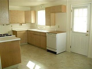 3rd image of 6731 Thomas Dr