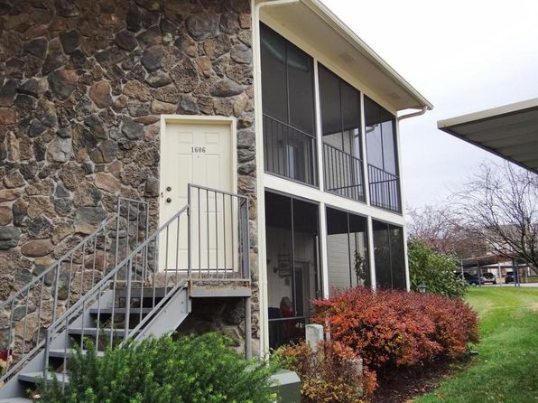 1606 Park De Ville Pl