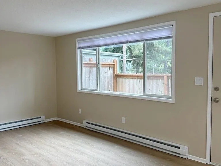 Roxclif Apartments — Photo 9