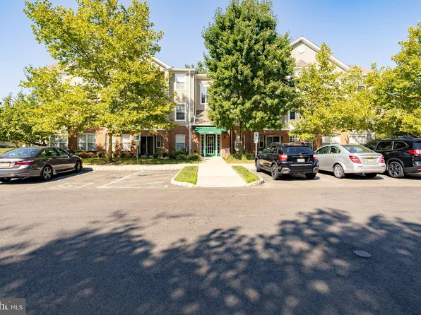 433 Mowat Cir, Hamilton, NJ 08690