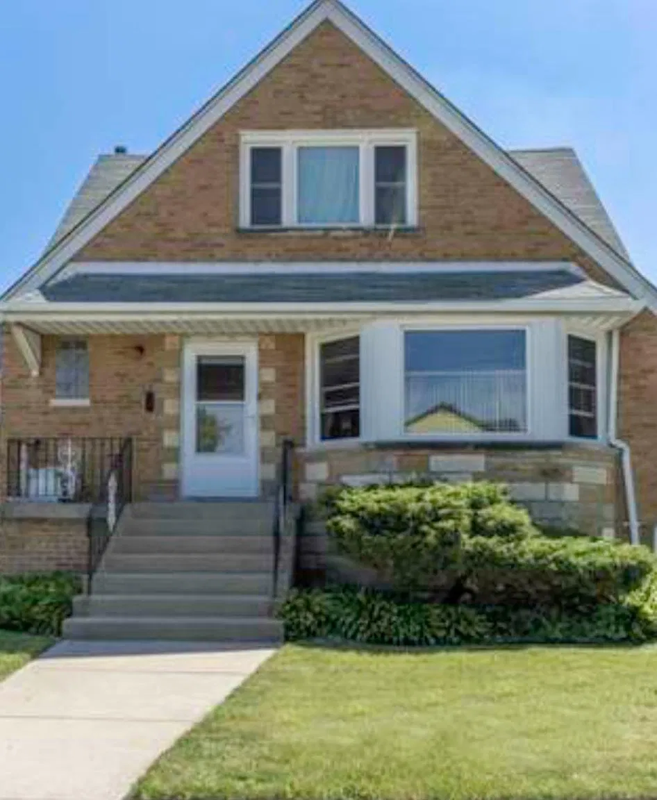 3 bed, 1.5 bath, 1100 sqft, $2,600 — Photo 1